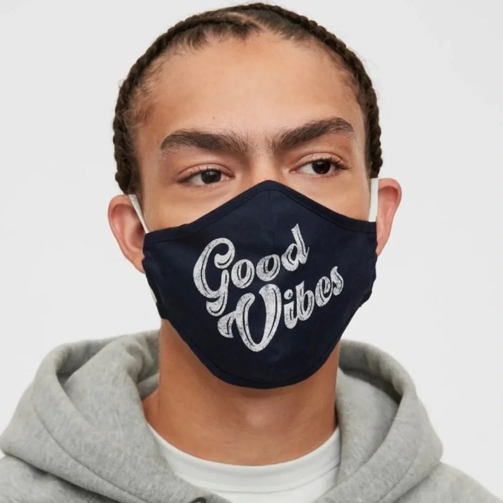 Valentine’s Day GAP Adult Unisex Contour Face Mask with Filter Pocket (3-Pack)
